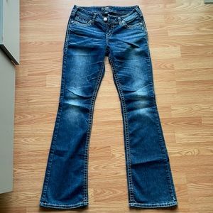 Silver jeans. Suki. Size W28 L33